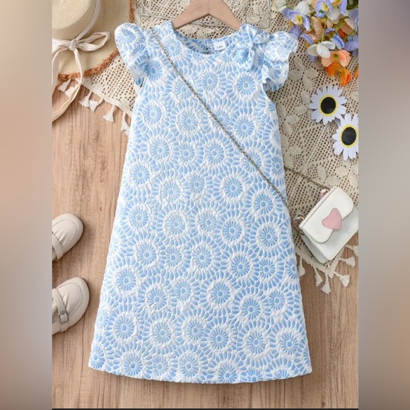 Other - Girls 👧🏻 🆕 Blue Dress with Swirl Pattern and Ruffled Neckline